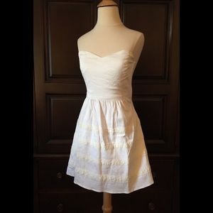White strapless dress